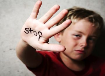 5 Fakta yang Semakin Membuka Matamu untuk Akhiri Kekerasan pada Anak