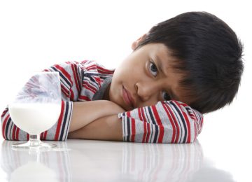 3 Penyebab Lactose Intolerance pada Anak