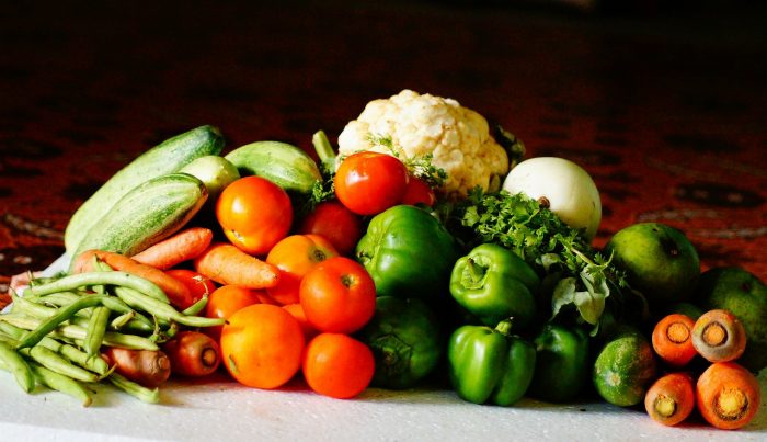 Tips menyimpan makanan berdasarkan jenisnya