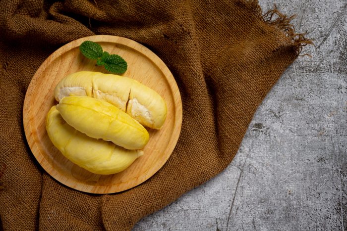apa benar durian bisa menyebabkan kolesterol naik?