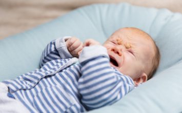 Hati-hati! Kenali Gejala Botulisme pada Bayi