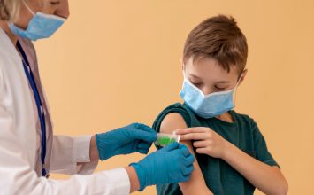 Mengulas Vaksin Sinovac pada Anak Usia 6-11 Tahun