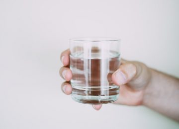 Tips Minum Air Demi Ginjal yang Sehat