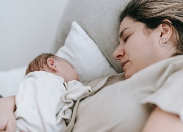 Anti Begadang, Inilah Tips Atur Pola Tidur Bayi
