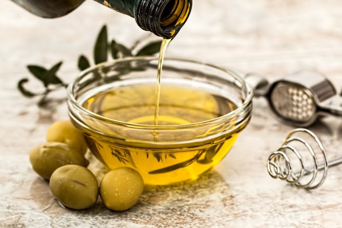 manfaat minyak zaitun untuk kesehatan kulit