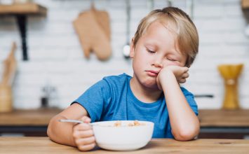 Kenali Penyebab dan Atasi Masalah Anak Picky Eater