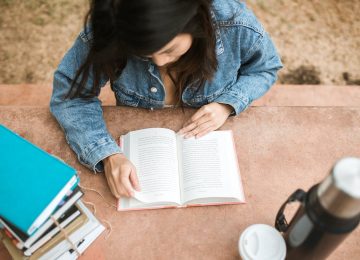 Manfaat dan Tips Efektif Baca Buku Self-Improvement