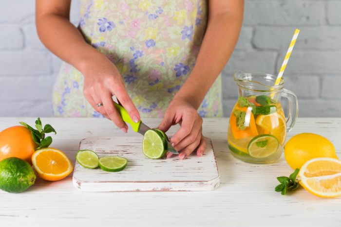 membuat infused water